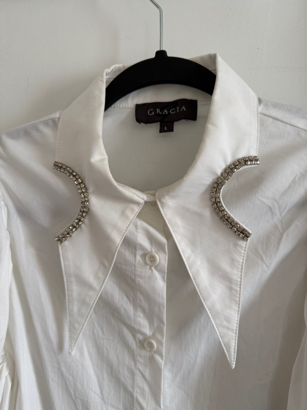 Gracia White Button-Up Blouse with Rhinestone Collar Accents